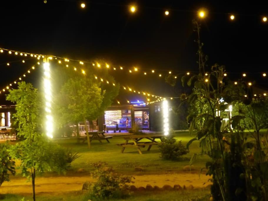 Hotel Albergue Bioclimatico Sabinares Del Arlanza Puentedura Екстер'єр фото