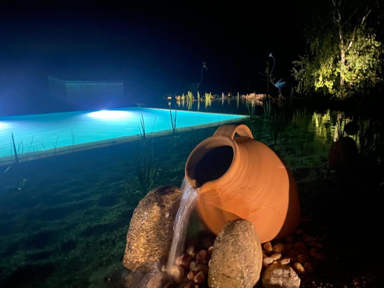 Hotel Albergue Bioclimatico Sabinares Del Arlanza Puentedura Екстер'єр фото