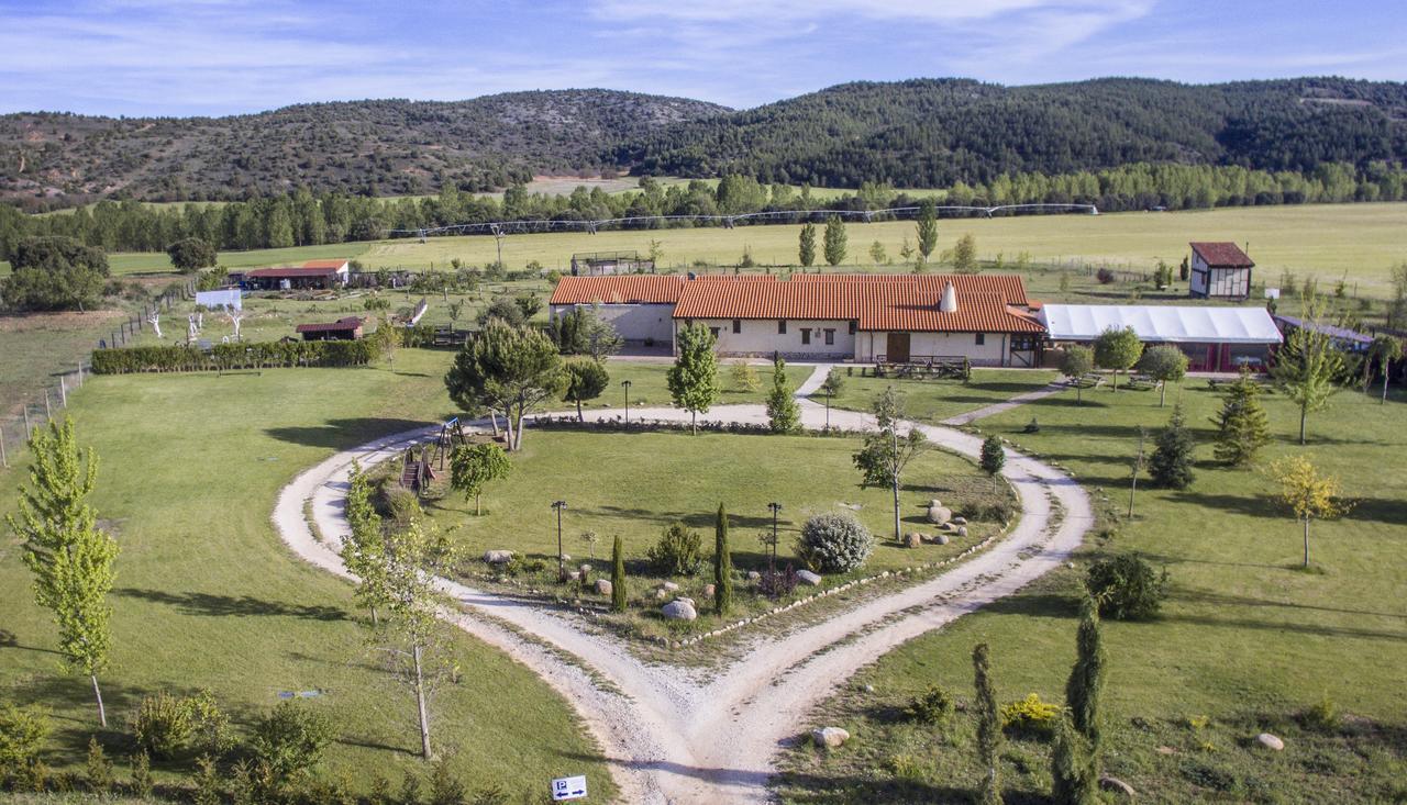 Hotel Albergue Bioclimatico Sabinares Del Arlanza Puentedura Екстер'єр фото
