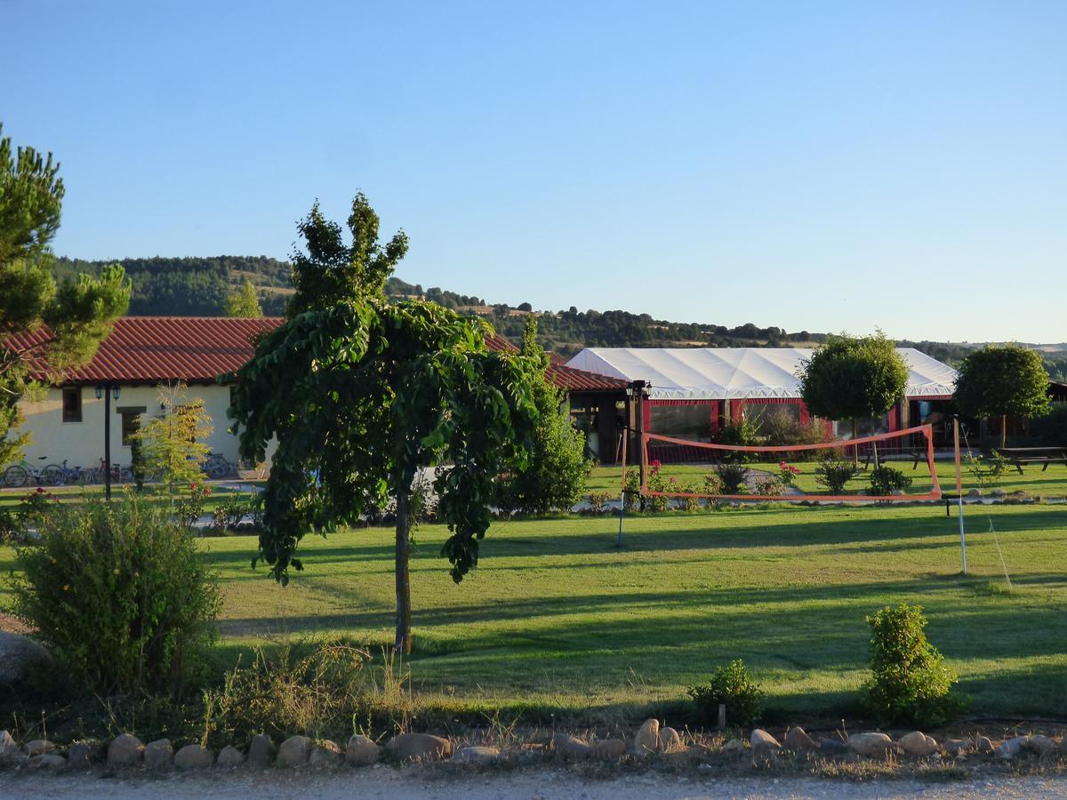 Hotel Albergue Bioclimatico Sabinares Del Arlanza Puentedura Екстер'єр фото